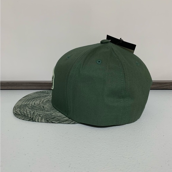 Reef Outrider Twill Flat Bill Hat/Cap-OSFM NWT - Picture 5 of 10